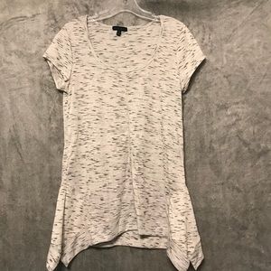 Mascara Casual/Dressy Tee w/ Angled Bottom